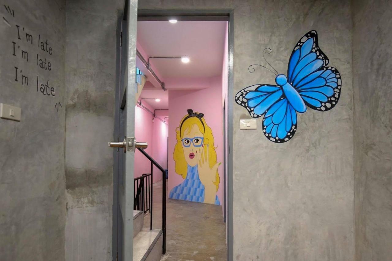The April 24 Home Bangkok Eksteriør billede